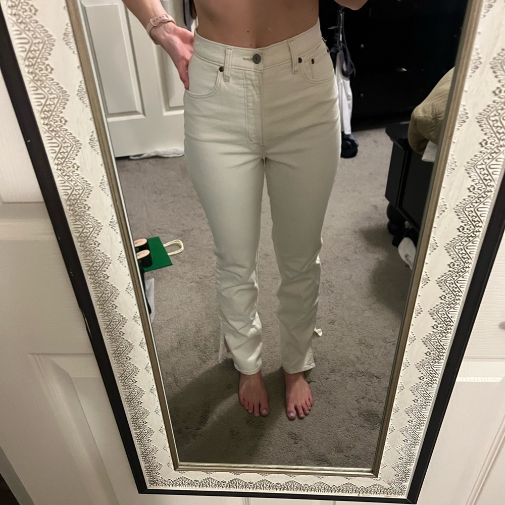 Abercrombie 90’s Straight Ultra High Rise